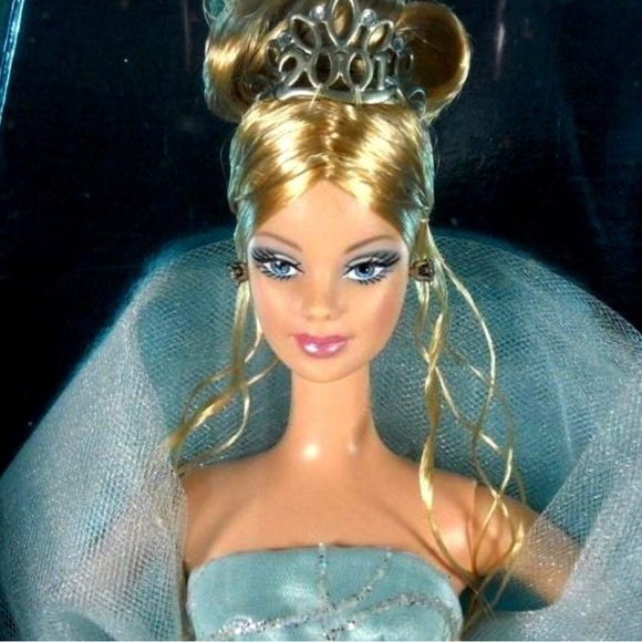 👠 Barbie 2001 Collectors Edition - Picture 4 of 7